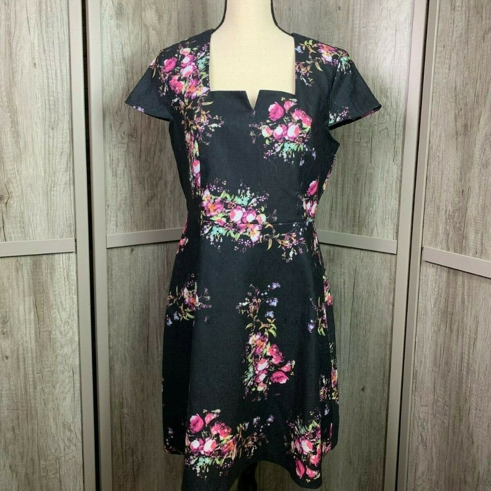 Yumi Stitch Fix NWT Career/Work Black Floral Dress